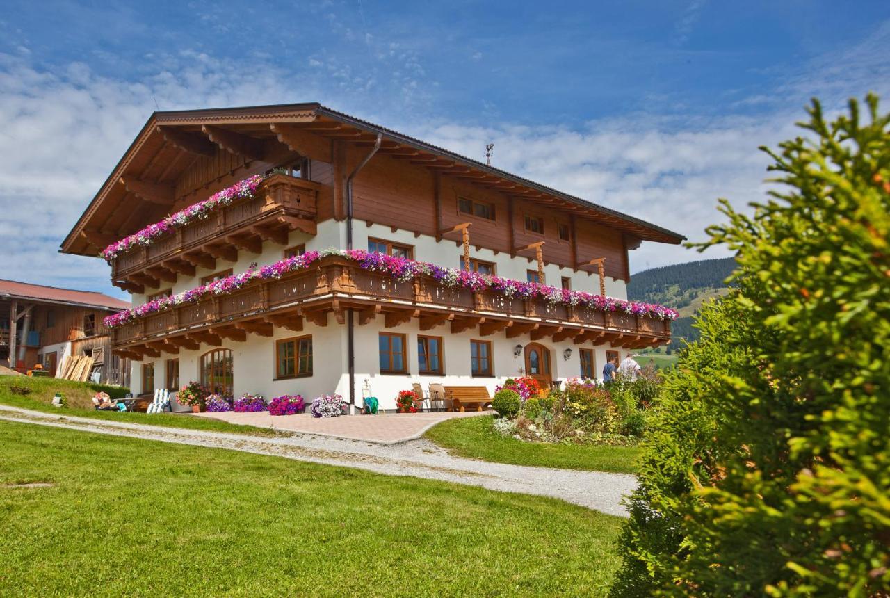 Sauschneid Hof Apartman Taxenbach Kültér fotó